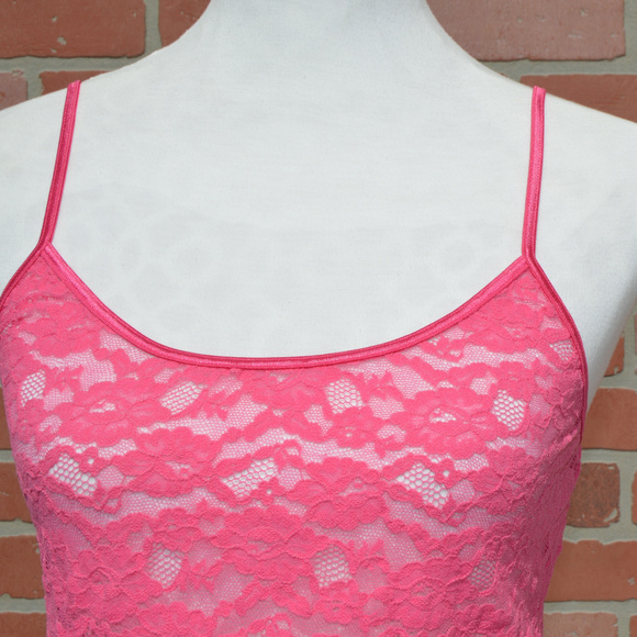 Victoria's Secret lace cami top size medium - Picture 2 of 6